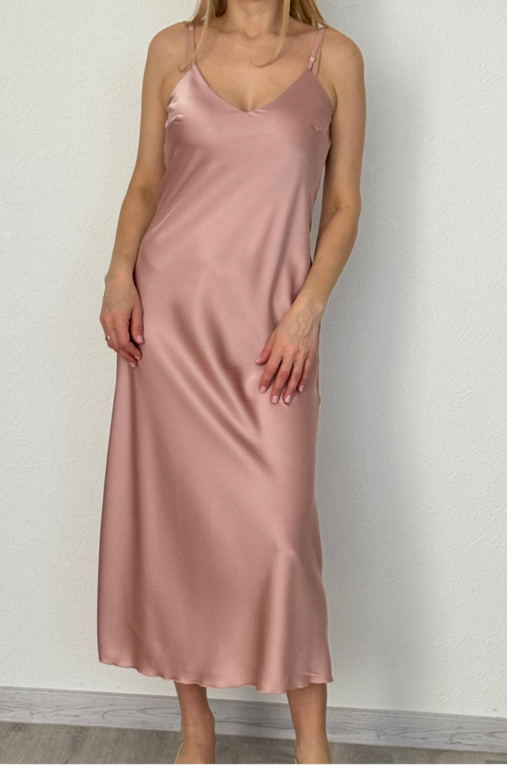 Rozā kleita