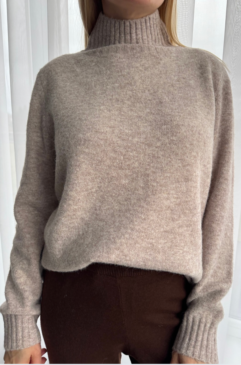 Siltais vilnas džemperis “Cozy Fit”