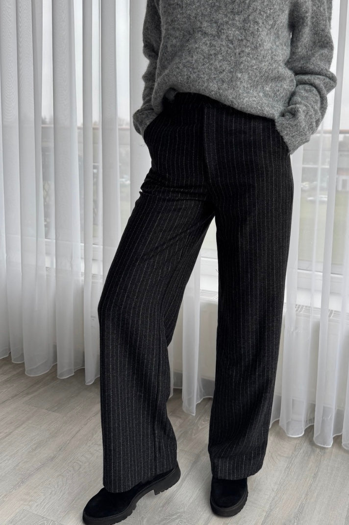 Klasiskas ikdienas bikses