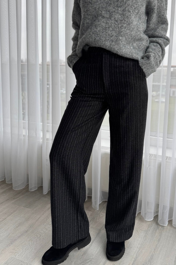 Klasiskas ikdienas bikses