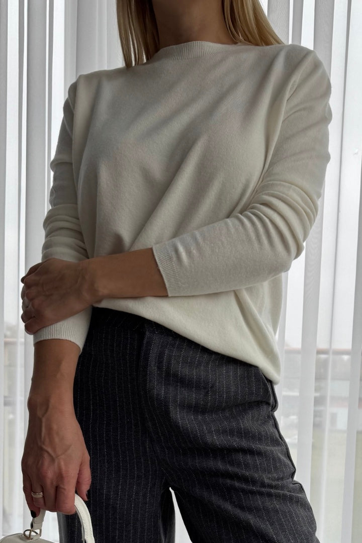 Mīksts džemperis - ELLA